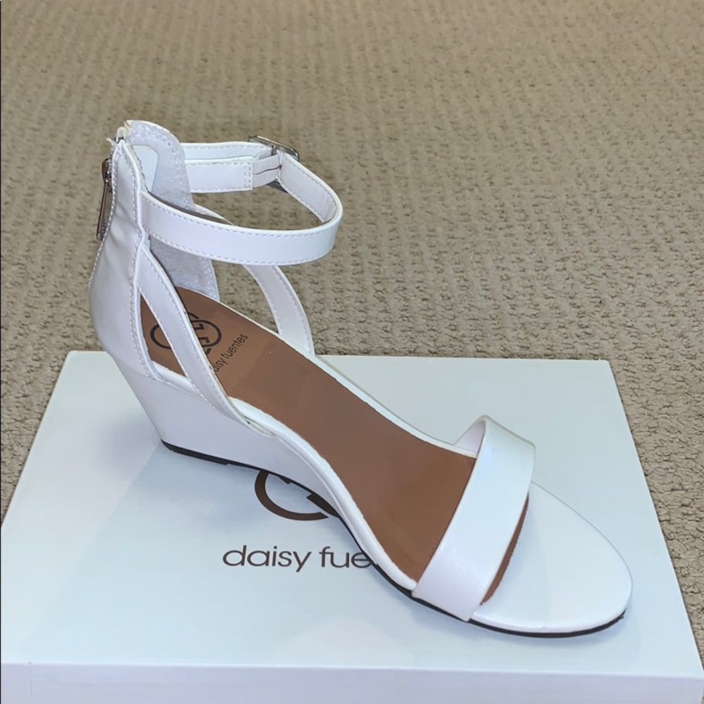 White summer heel